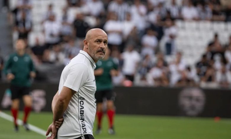 Vincenzo Italiano'dan Vlahovic açıklaması: Taraftarımız ona hayran kalacak! 1 vincenzo italianodan vlahovic aciklamasi taraftarimiz ona hayran kalacak ynE9GANk