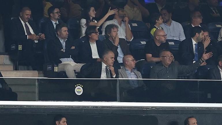 Vincenzo Montella, Fenerbahçe- Roma maçında 2 vincenzo montella fenerbahce roma macinda 0 X4vLuhA9