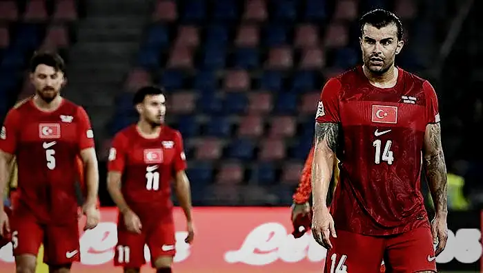 vincenzo montella gidiyor arda turan geliyor italyan basini son dakika olarak duyurdu 0 nSVXBXH8