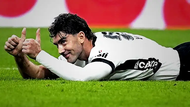 Vlahovic'e tokat; Beşiktaş kırmızı kart bekledi, VAR devam ettirdi 2 vlahovice tokat besiktas kirmizi kart bekledi var devam ettirdi 0 rwNLLGiD