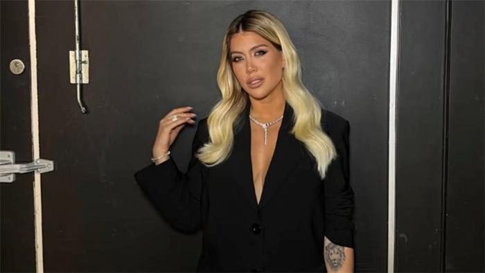 Wanda Nara'dan bir tuhaf Galatasaray paylaşımı! Kafaları karıştırdı 4 wanda naradan bir tuhaf galatasaray paylasimi kafalari karistirdi 2 svkEK95X