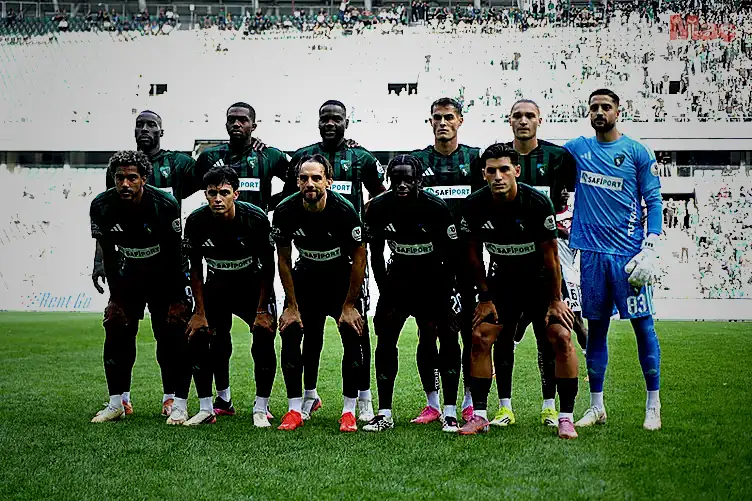 Yapay zeka açıkladı! Süper Lig'de dönemi şampiyon bitirecek grup... 12 yapay zeka acikladi super ligde donemi sampiyon bitirecek grup 10 nSleIQsa