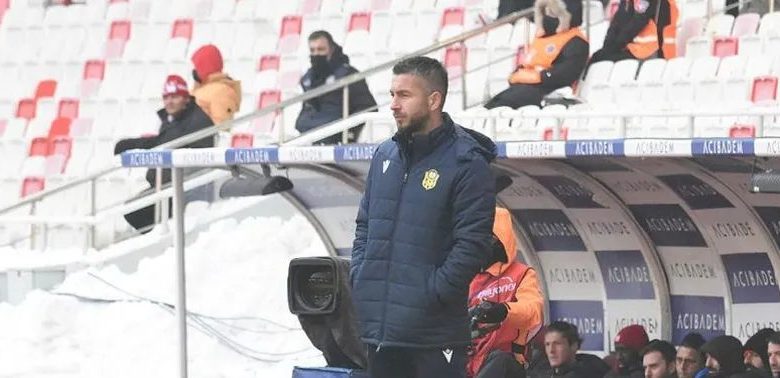 Yeni Malatyaspor Antalyaspor maçında Adem Büyük kendisini oyuna aldı! 1 yeni malatyaspor antalyaspor macinda adem buyuk kendisini oyuna aldi 4BrfGl9d