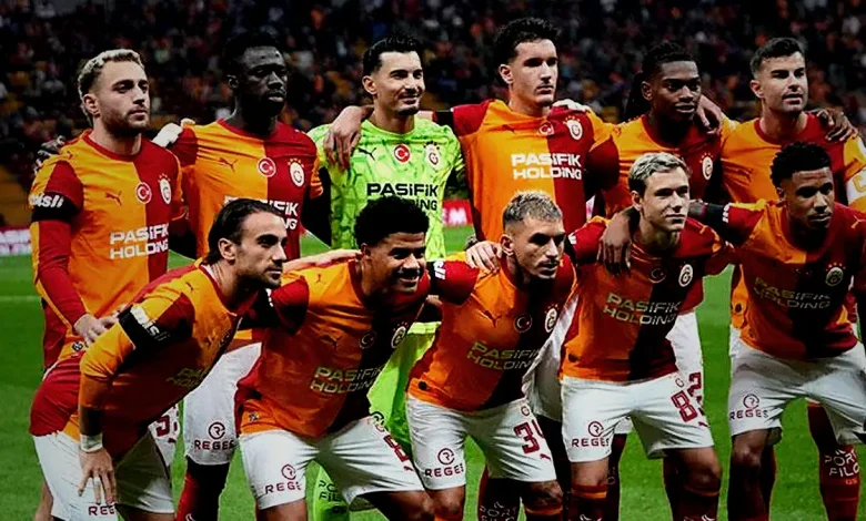 yildiz oyuncu kirmizi kart gordu galatasaray 10 kisi kaldi 4i6CIKTU