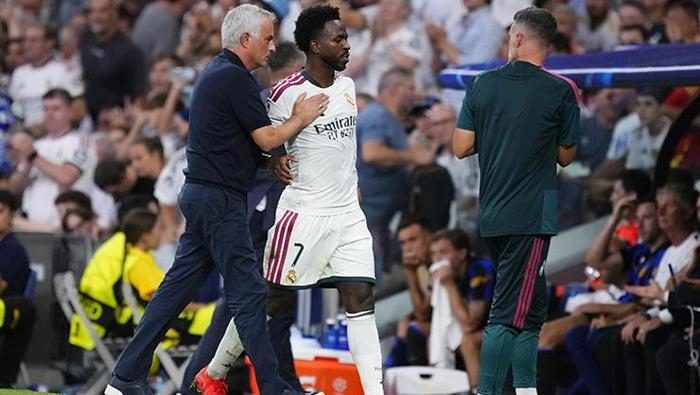 'Zorsa Jose'yi ara!' Real Madrid, Inter'i devirdi! Haaland, Porto'yu tek başına yıktı 'Tam bir hayvan' 6 zorsa joseyi ara real madrid interi devirdi haaland portoyu tek basina yikti tam bir
